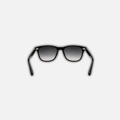 BLACK SUNGLASSES